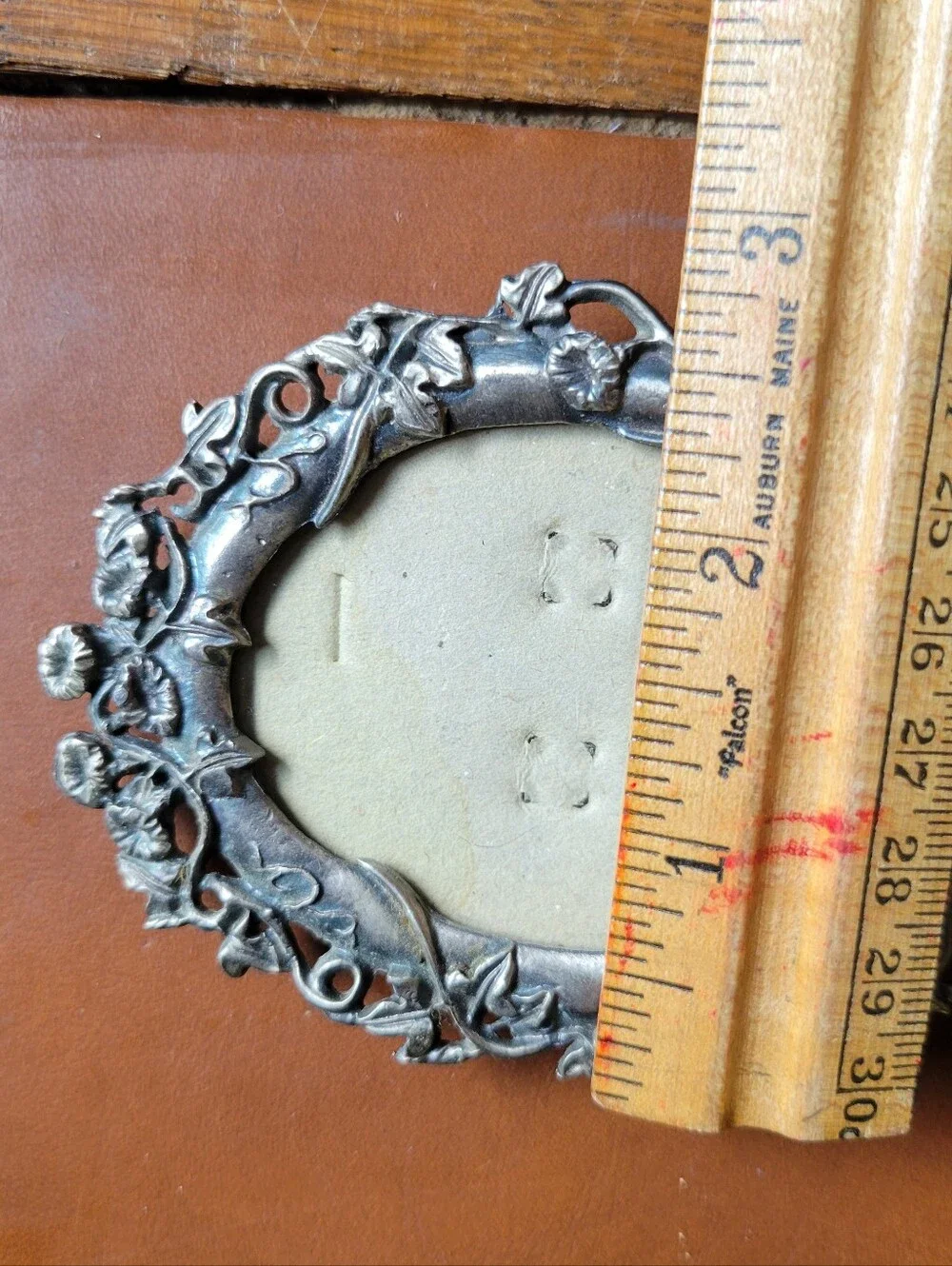 Oval Floral Roses Flowers Leaf Leaves Woven Branches Cast Metal Photo Frame